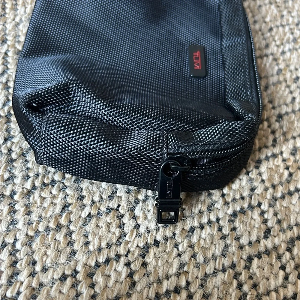 Tumi for Delta Black Toiletry Travel Case